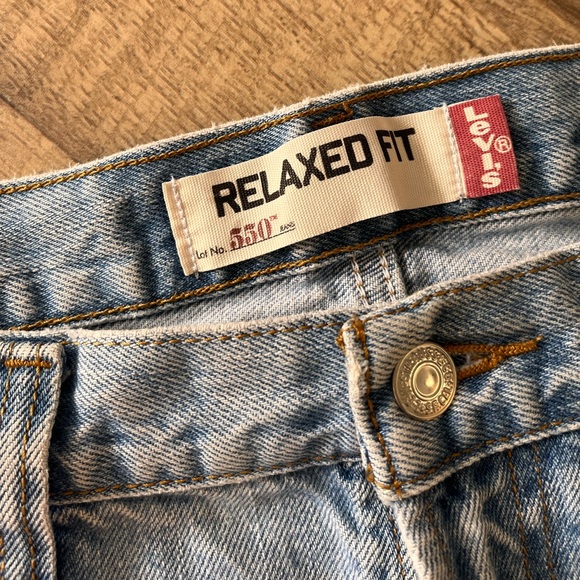 Levi’s 550 Relaxed Fit - Picture 4 of 7